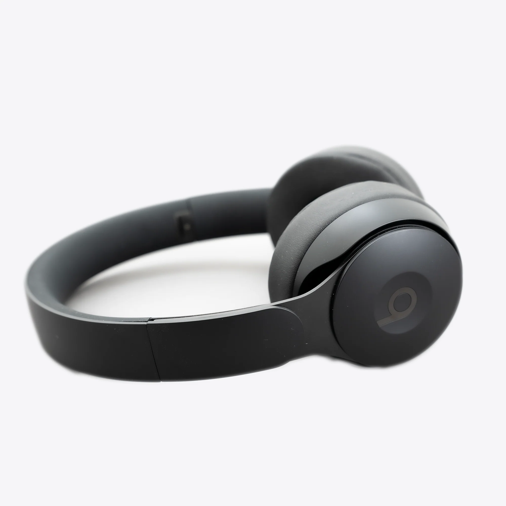 Beats Solo Pro - Black(Open Box) - Image 3