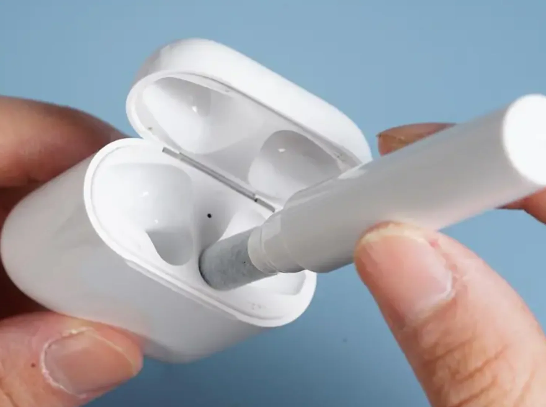Cleaning Kit for Airpods - All Models Compatible - Image 7