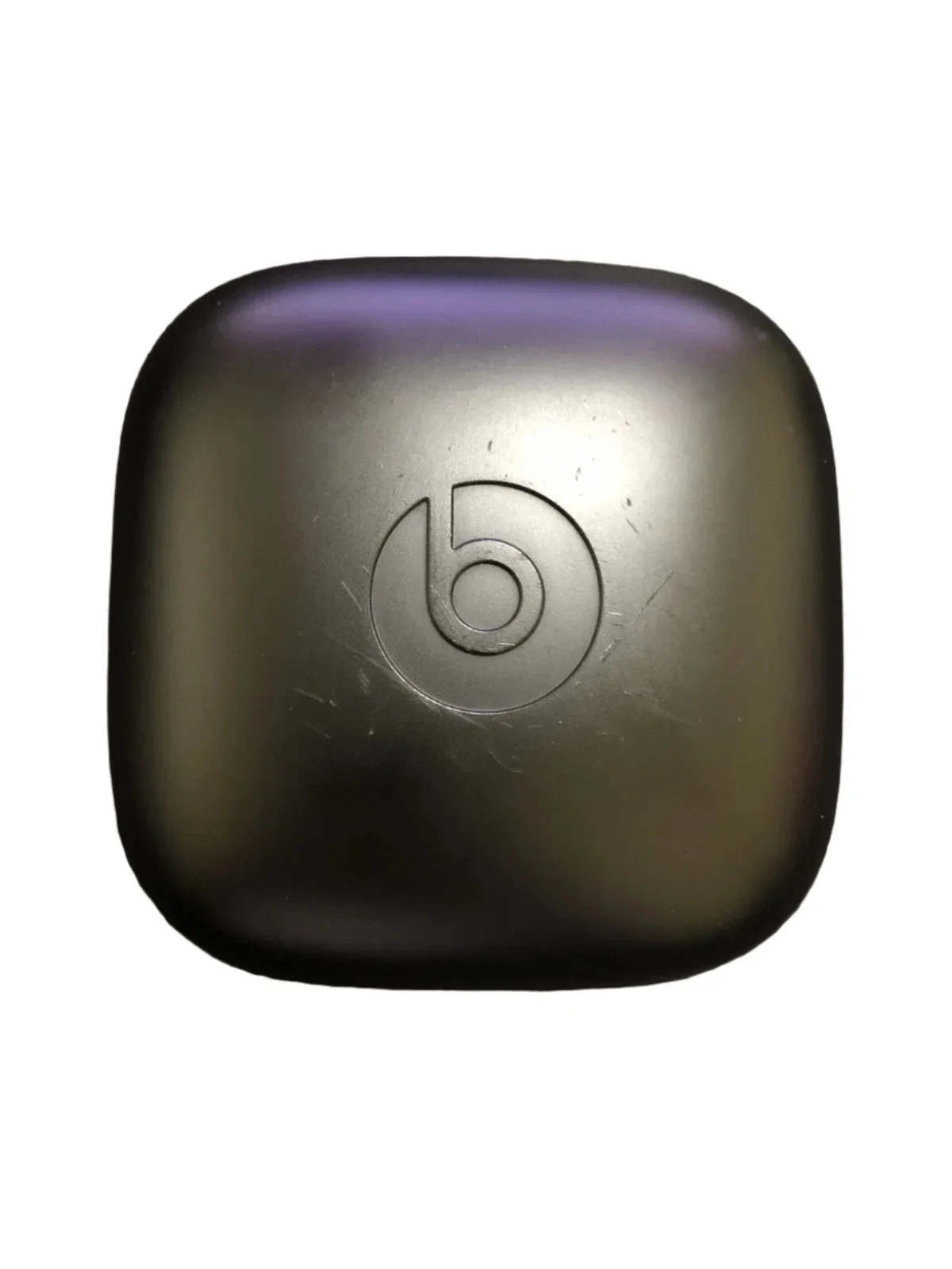Powerbeats Pro Charging Case Replacement - Slightly Used - Image 4